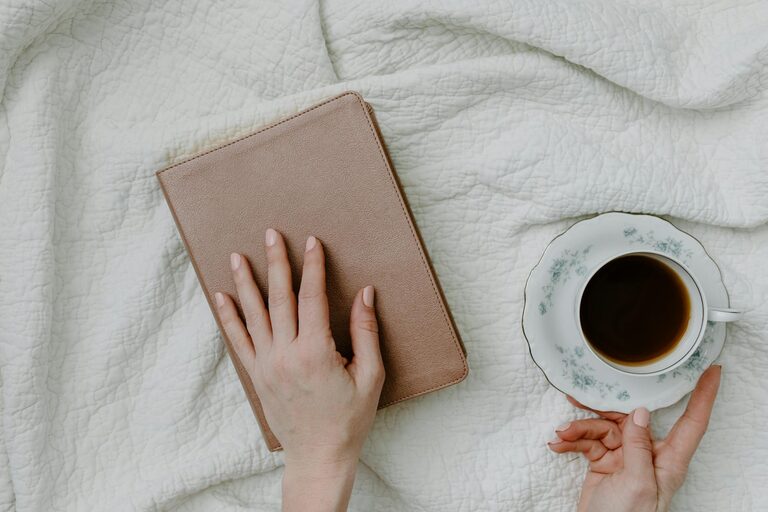 How to Start a Gratitude Journal: A Simple Guide for Beginners
